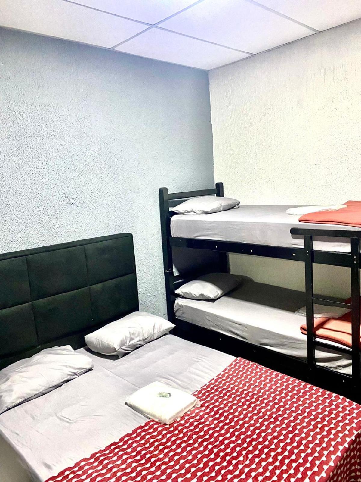 On Hostel II Gru Aeroporto Translado 24 Hs Guarulhos Eksteriør bilde